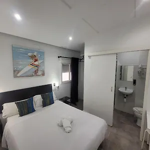 Ayz Frailes - Auto Check-in (adults Only) Casa de hóspedes